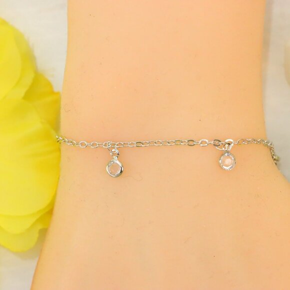 Minimalist Bracelet, Sleek & Modern Design, Women’s Fashion, YC110364-B - Picture 2 of 10